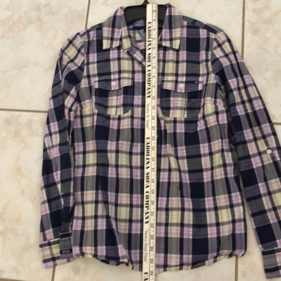 Nice Plaid button down shirt - Picture 4 of 5